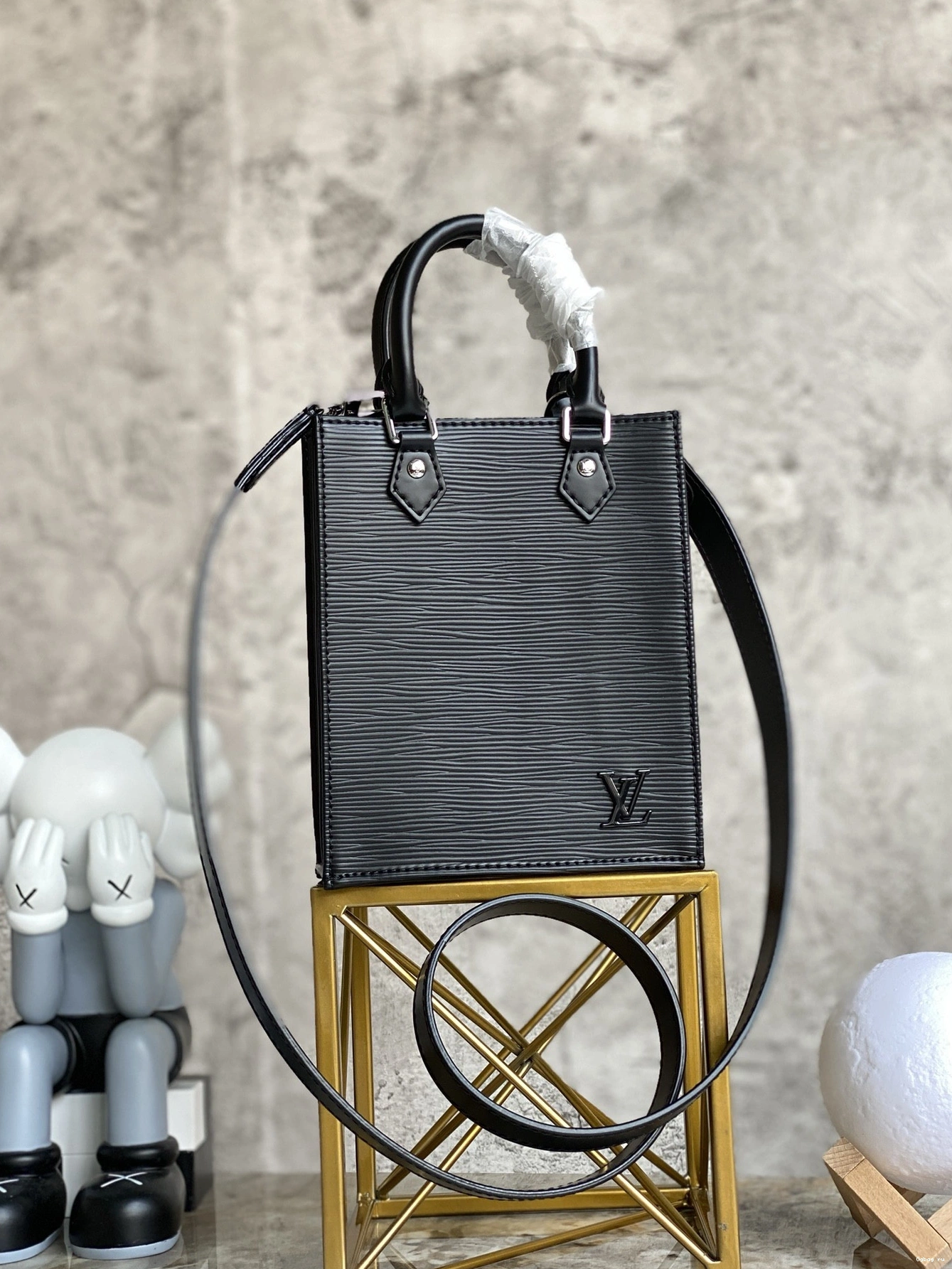 VUITTON LOUIS PLAT PETIT SAC 0722